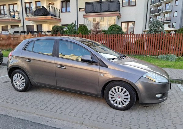 Fiat Bravo cena 15999 przebieg: 147000, rok produkcji 2009 z Szczecin małe 781